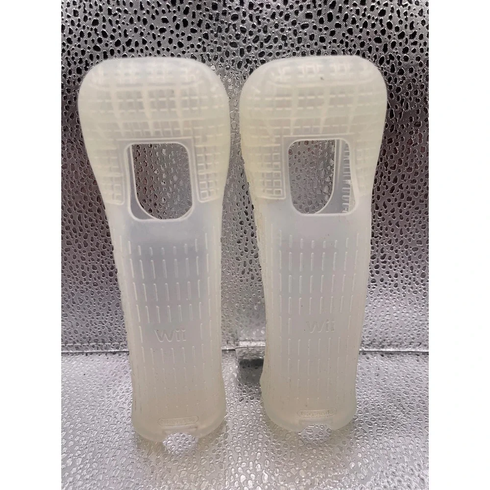 Nintendo Wii Remote Silicone Protective Cases Covers‎ Skins Set of 2 Clear